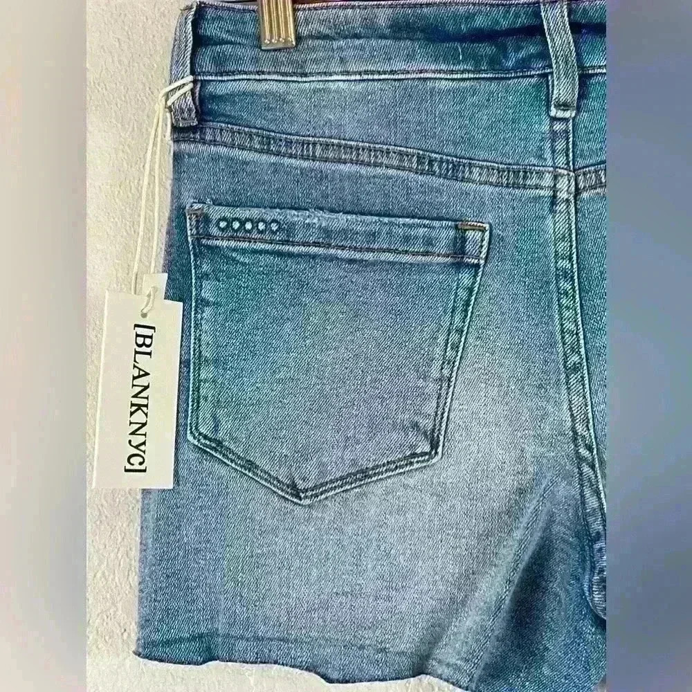 Blank NYC The Reeve High-Rise Ribcage Distressed Jean Short Women's 25 NWT - Picture 13 of 14